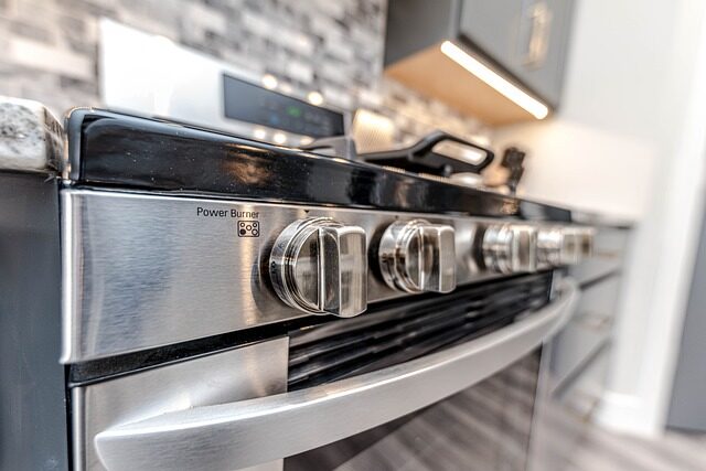 stove-g46eae0f3e_640